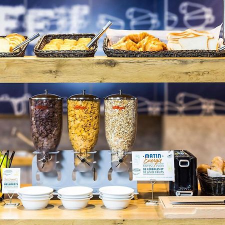Hotel Ibis Budget Laval Bonchamp Les Laval エクステリア 写真