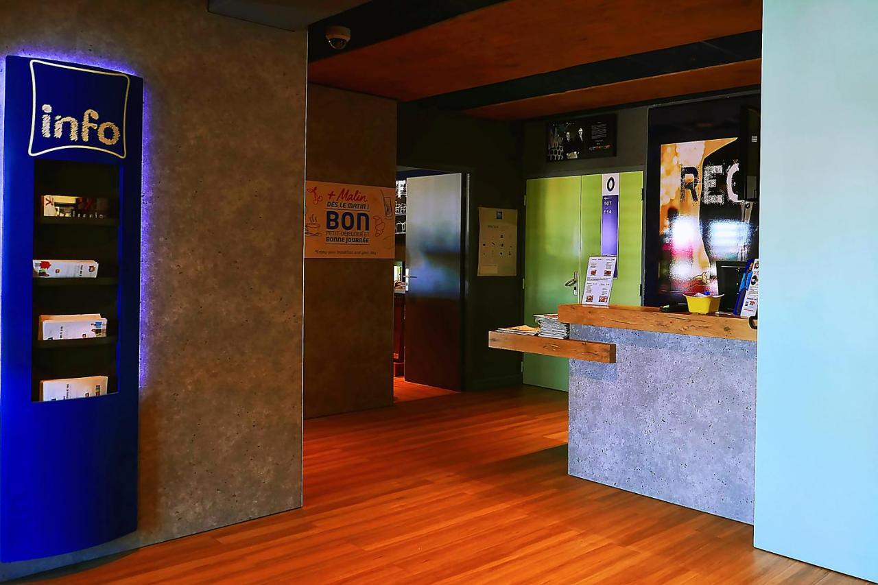 Hotel Ibis Budget Laval Bonchamp Les Laval エクステリア 写真